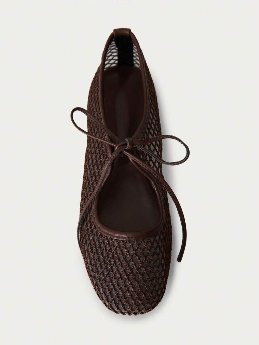 Nöista A Pair Of Fashionable Brown Flat Mesh Ballet Shoes, Featuring Breathable Mesh Design And Delicate Lace-Up Details, Creating A Modern Feminine Look. - Image 2
