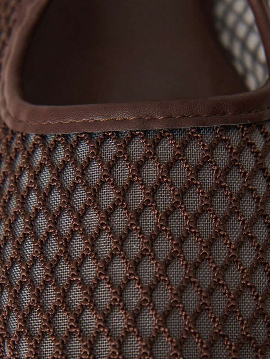 Nöista A Pair Of Fashionable Brown Flat Mesh Ballet Shoes, Featuring Breathable Mesh Design And Delicate Lace-Up Details, Creating A Modern Feminine Look. - Image 6