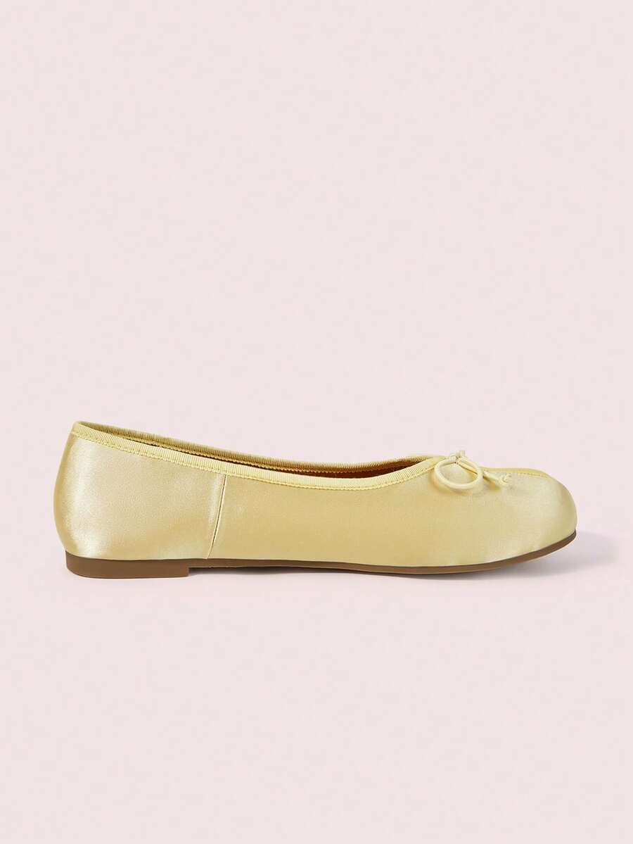 CUCCOO DOLLMOD Women's Gold Satin Pleated Round Toe Split Toe Flats Classic Vintage Japanese Casual Cute Vacation Commute Shoes - Image 6