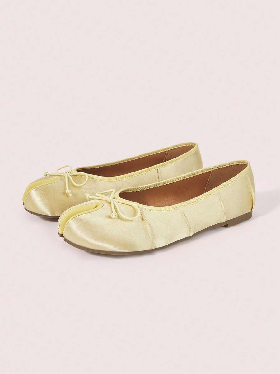 CUCCOO DOLLMOD Women's Gold Satin Pleated Round Toe Split Toe Flats Classic Vintage Japanese Casual Cute Vacation Commute Shoes - Image 2