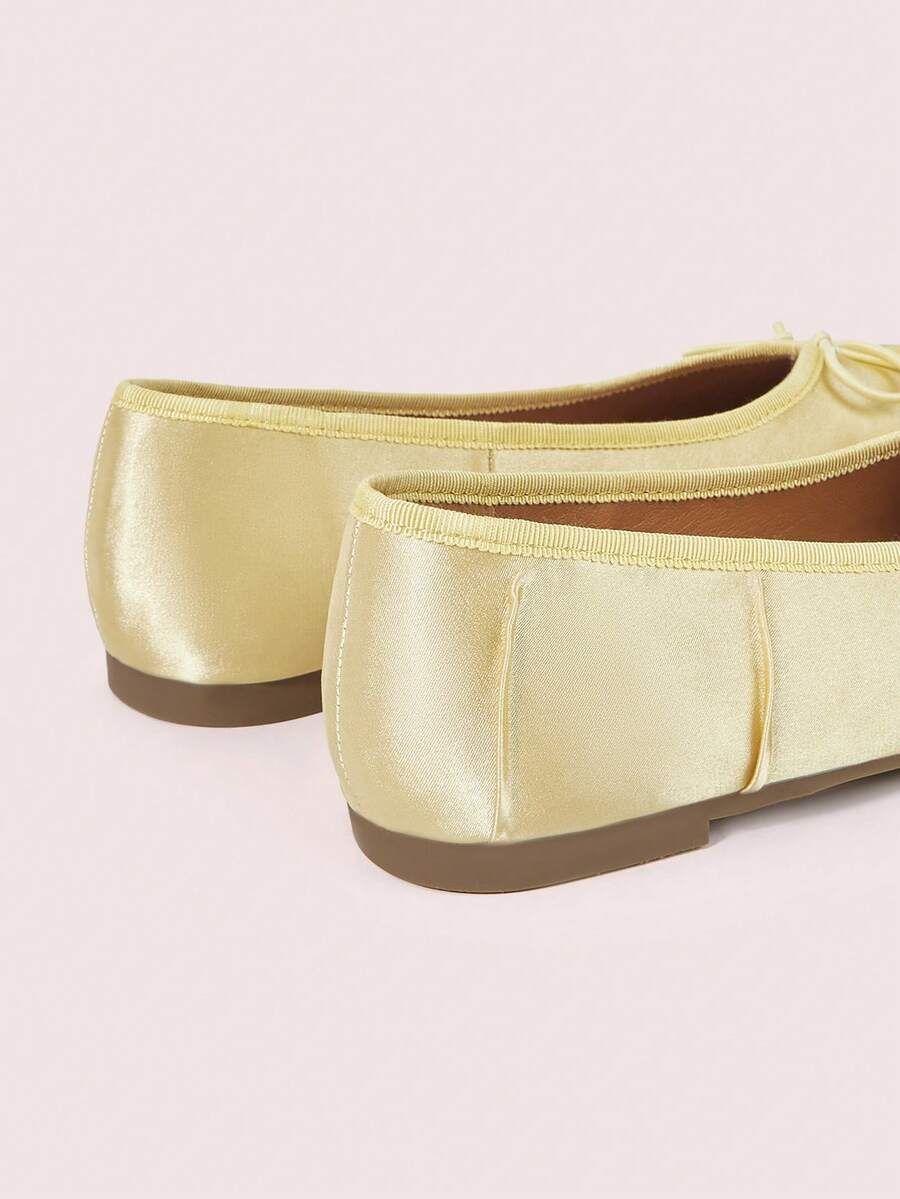 CUCCOO DOLLMOD Women's Gold Satin Pleated Round Toe Split Toe Flats Classic Vintage Japanese Casual Cute Vacation Commute Shoes - Image 5