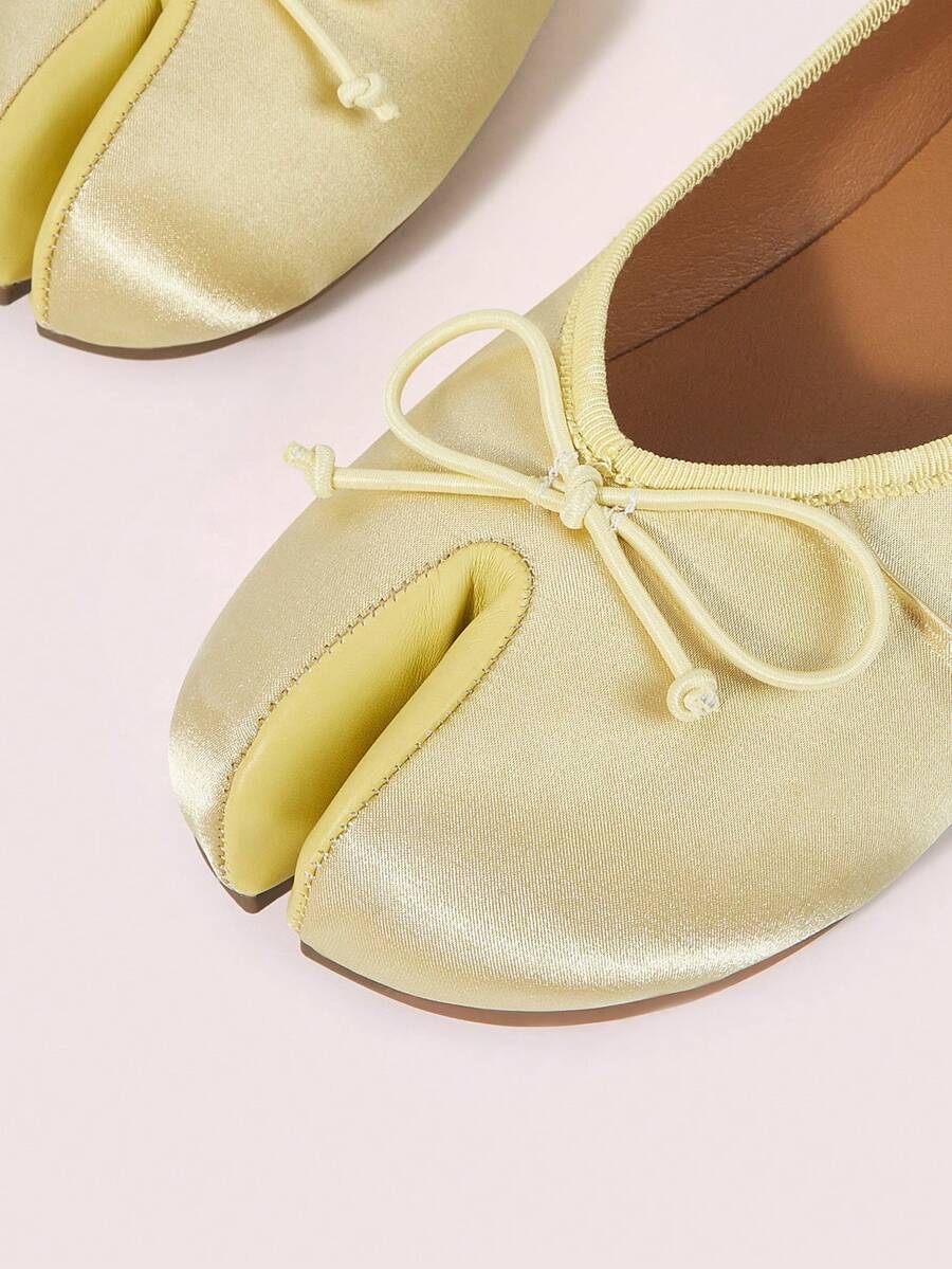 CUCCOO DOLLMOD Women's Gold Satin Pleated Round Toe Split Toe Flats Classic Vintage Japanese Casual Cute Vacation Commute Shoes - Image 4