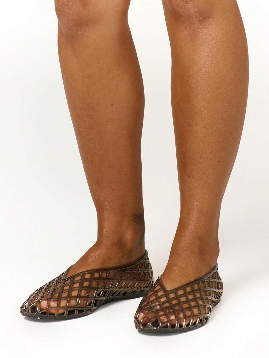 Nöista A Pair Of Fashionable Brown Flat Mesh Ballet Shoes, Featuring Breathable Mesh Design And Delicate Lace-Up Details, Creating A Modern Feminine Look. - Image 27